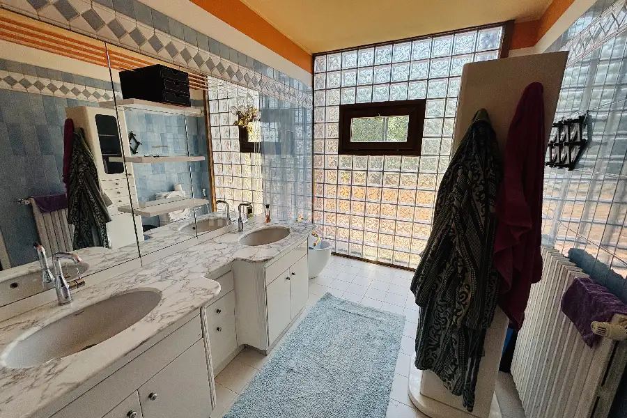 Villa in vendita di 385 mq a €880.000 (rif. 39/2026)