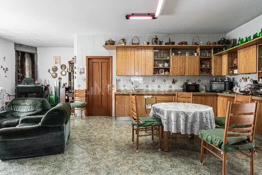 Villa in vendita di 322 mq a €478.000 (rif. 20/2025)