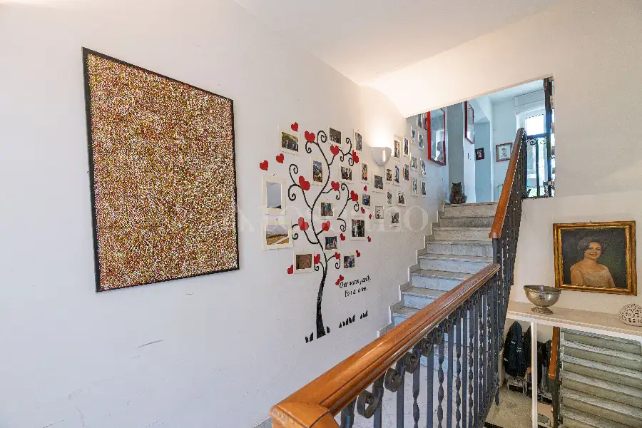 Villa in vendita di 250 mq a €1.450.000 (rif. 41/2026)