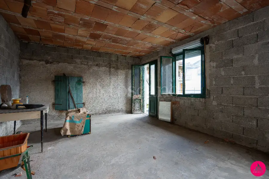 Casale in vendita di 186 mq a €109.000 (rif. 69/2026)