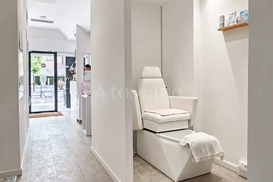 Negozio in vendita di 78 mq a €400.000 (rif. 4/2026)
