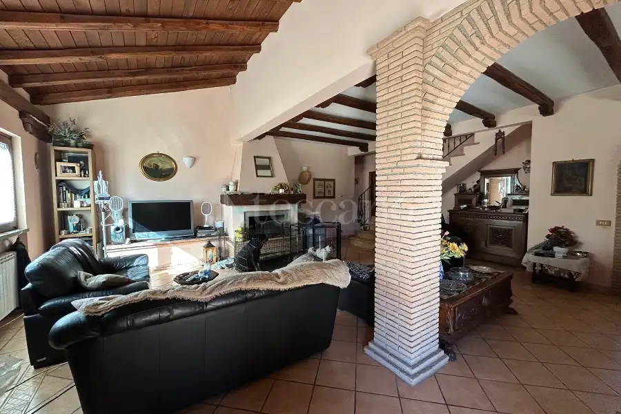 Villa in vendita di 220 mq a €999.000 (rif. 62/2025)