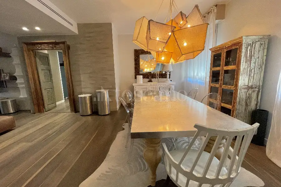 Casa in vendita di 220 mq a €920.000 (rif. 41/2024)