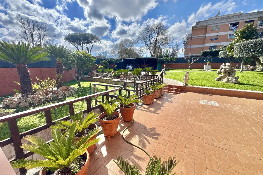 Villa Bifamiliare in vendita di 215 mq a €649.000 (rif. 10/2026)