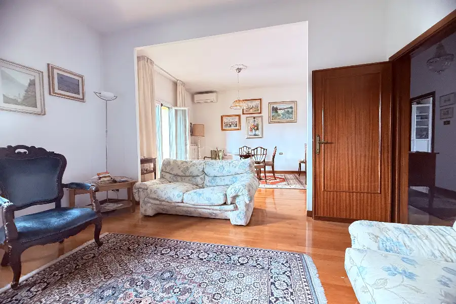 Casa Indipendente in vendita di 220 mq a €540.000 (rif. 24/2026)