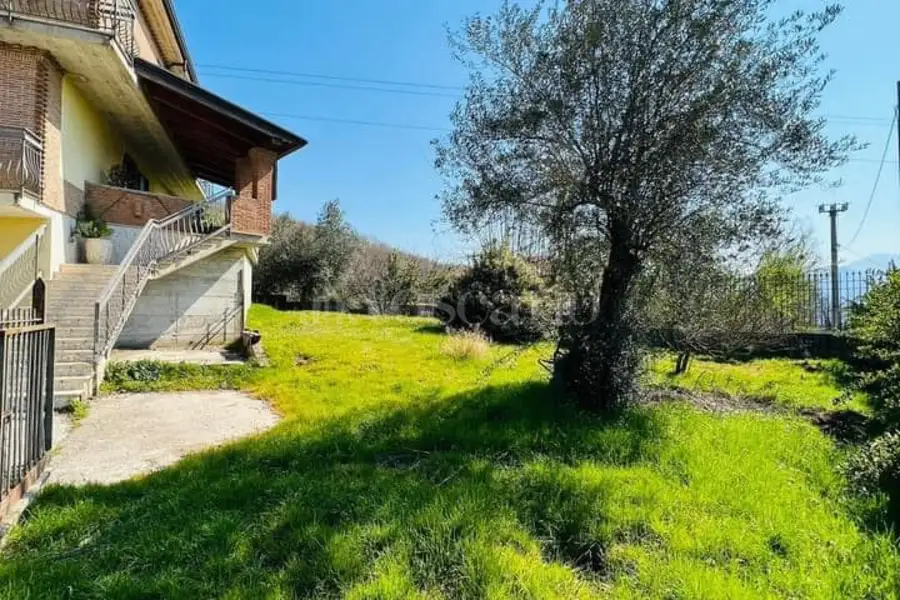 Villa in vendita di 280 mq a €275.000 (rif. 115/2026)