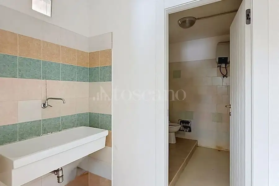 Capannone in vendita di 250 mq a €270.000 (rif. 212/2026)