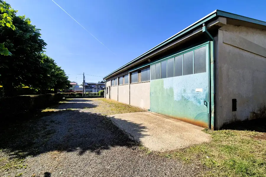 Laboratorio in vendita di 300 mq a €290.000 (rif. 24/2026)
