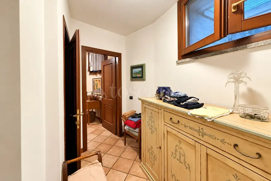 Villa Plurifamiliare in vendita di 220 mq a €545.000 (rif. 12/2026)