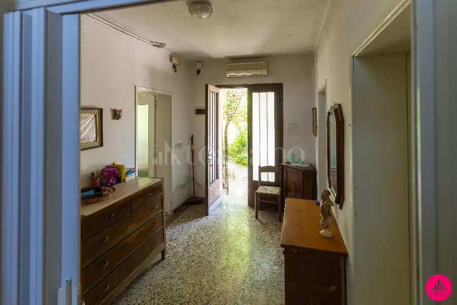 Casa Indipendente in vendita di 285 mq a €155.000 (rif. 82/2026)