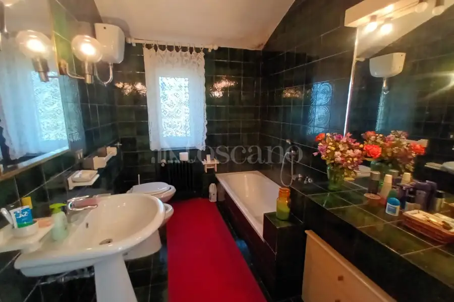 Villa in vendita di 318 mq a €249.000 (rif. 11/2026)