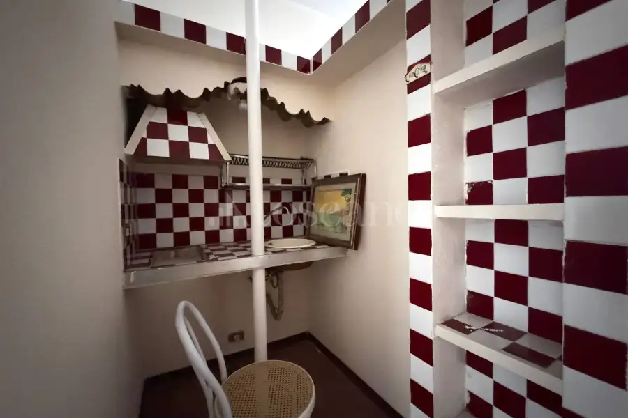 Palazzo in affitto di 500 mq a €5.800 (rif. 216/2025)