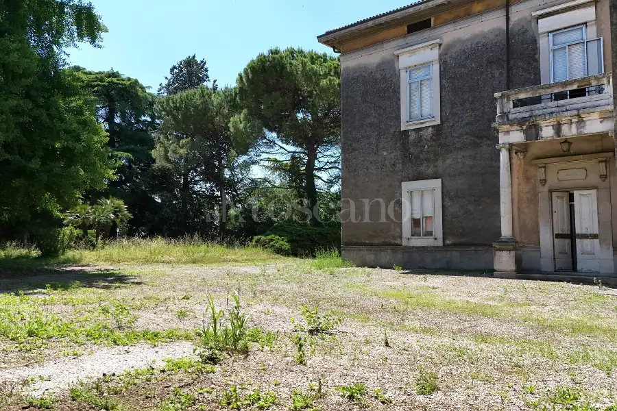 Rustico in vendita di 2.000 mq a €2.000.000 (rif. 26/2026)