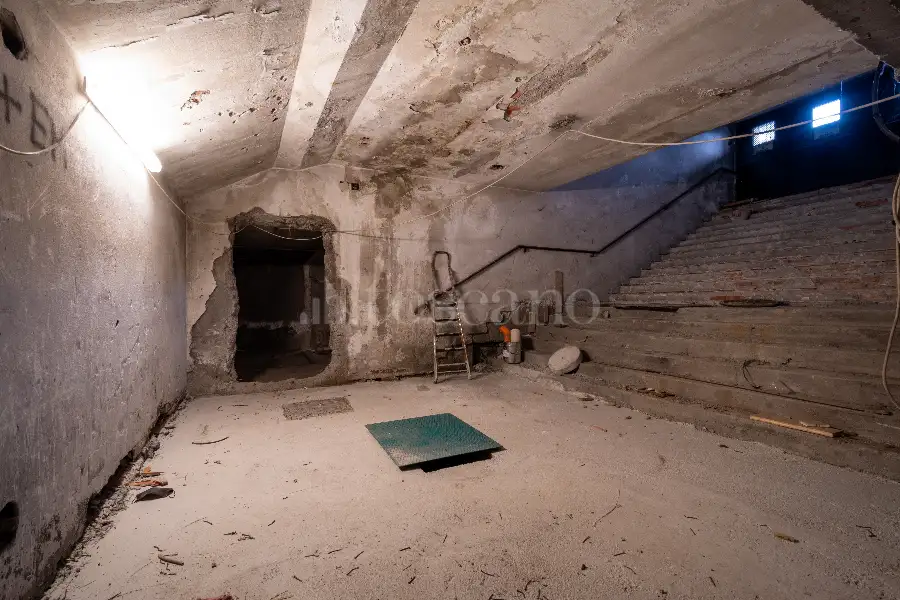Magazzino in vendita di 1.200 mq a €290.000 (rif. 23/2025)