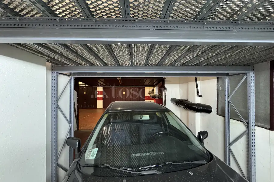 Box in affitto di 19 mq a €900 (rif. 73/2026)