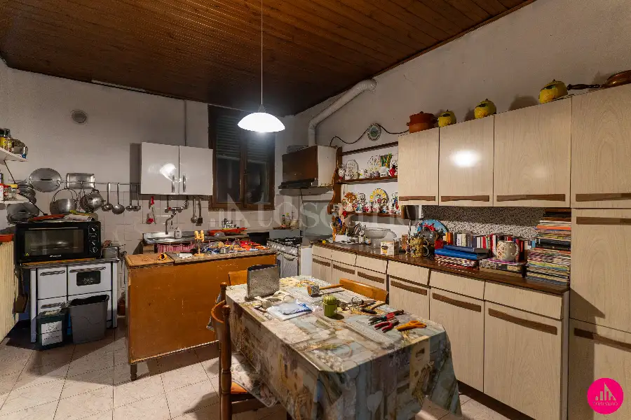 Casale in vendita di 176 mq a €45.000 (rif. 117/2026)