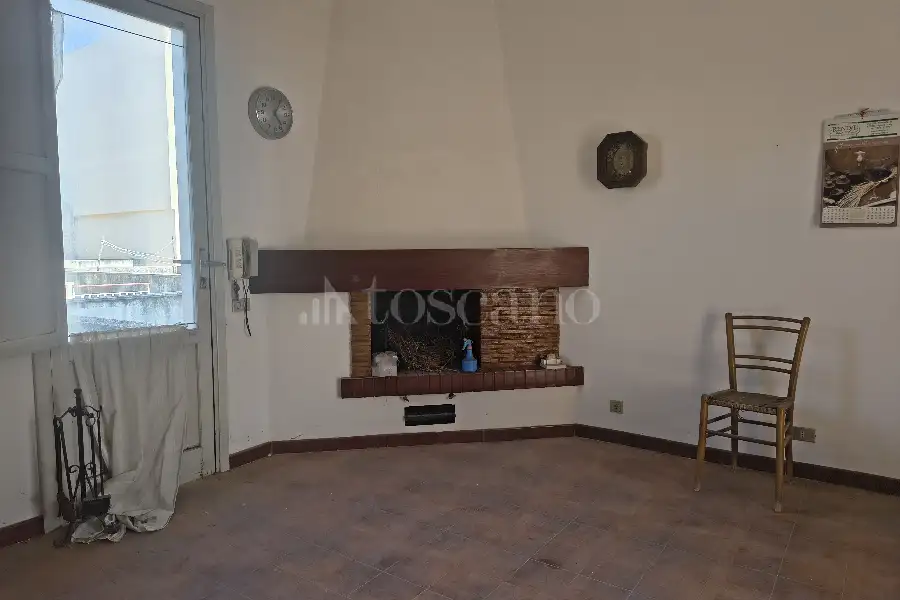 Palazzo in vendita di 585 mq a €338.000 (rif. 51/2026)