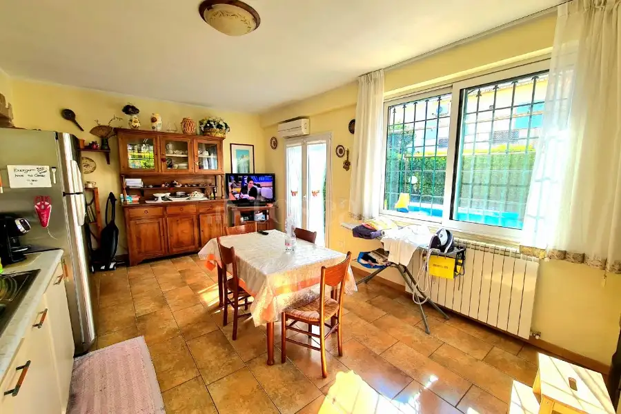 Villa Bifamiliare in vendita di 160 mq a €249.000 (rif. 52/2026)