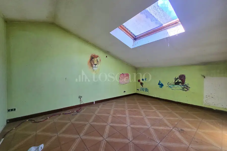Casa Indipendente in vendita di 350 mq a €163.000 (rif. 30/2025)