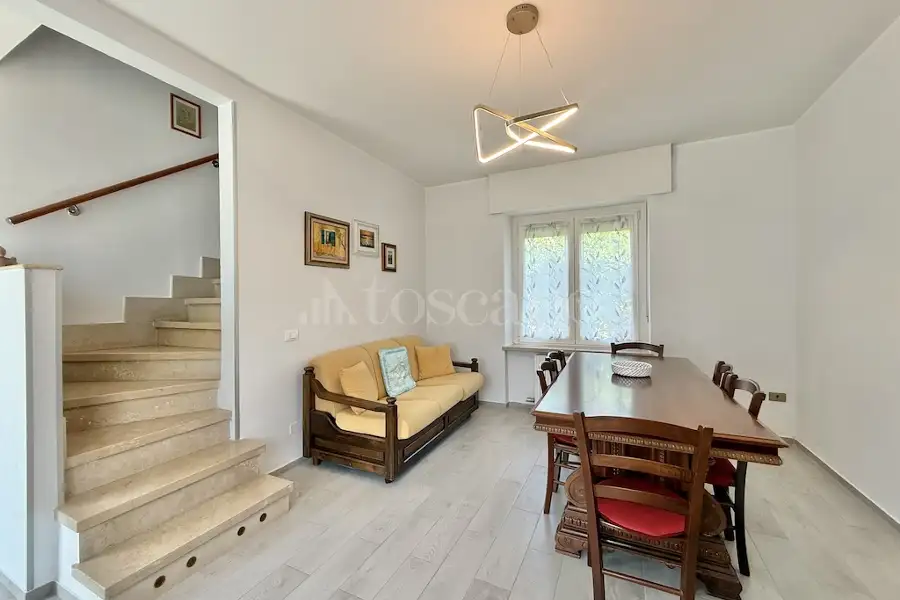 Villino a Schiera in vendita di 90 mq a €330.000 (rif. 18/2026)