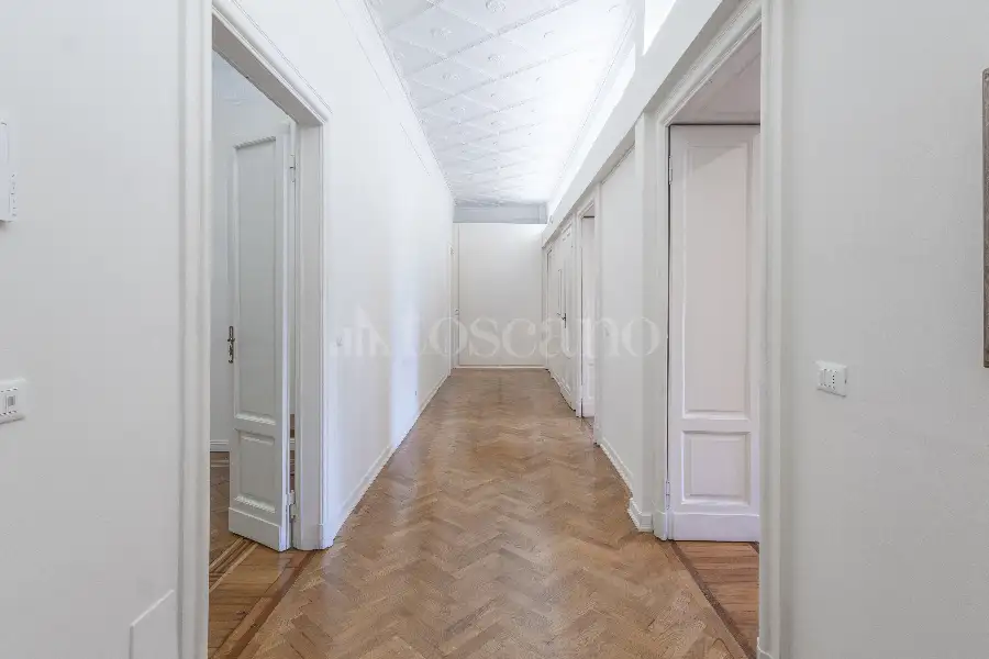 Ufficio in vendita di 175 mq a €1.720.000 (rif. 29/2026)