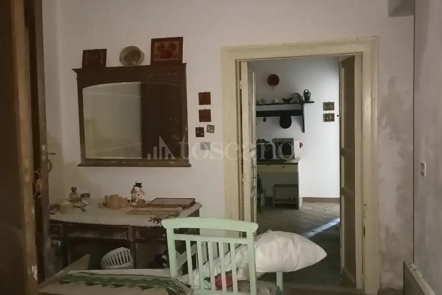 Casa in vendita di 480 mq a €450.000 (rif. 37/2026)