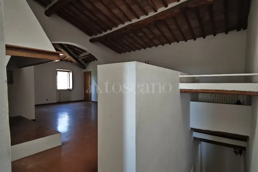 Casa in vendita di 400 mq a €650.000 (rif. 26/2025)