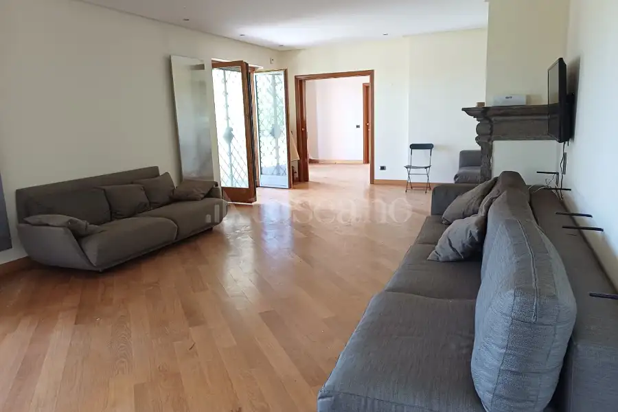 Villa in vendita di 370 mq a €495.000 (rif. 9/2026)
