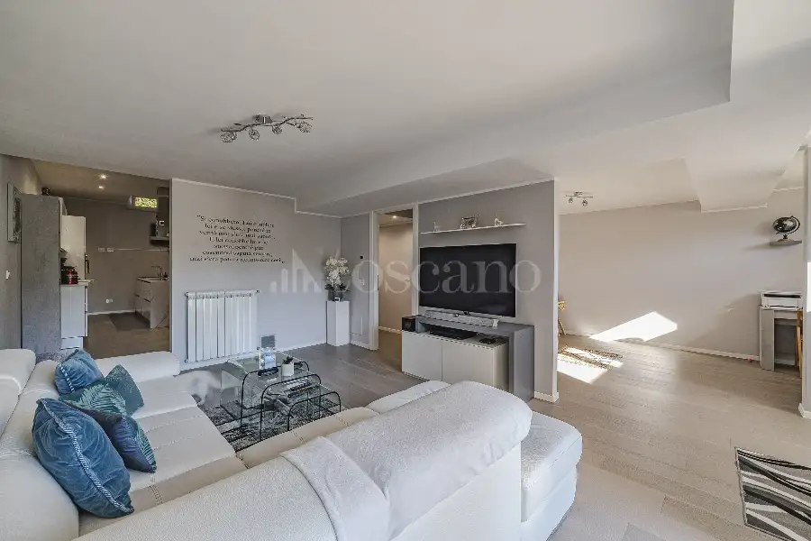 Casa in vendita di 220 mq a €799.000 (rif. 35/2026)