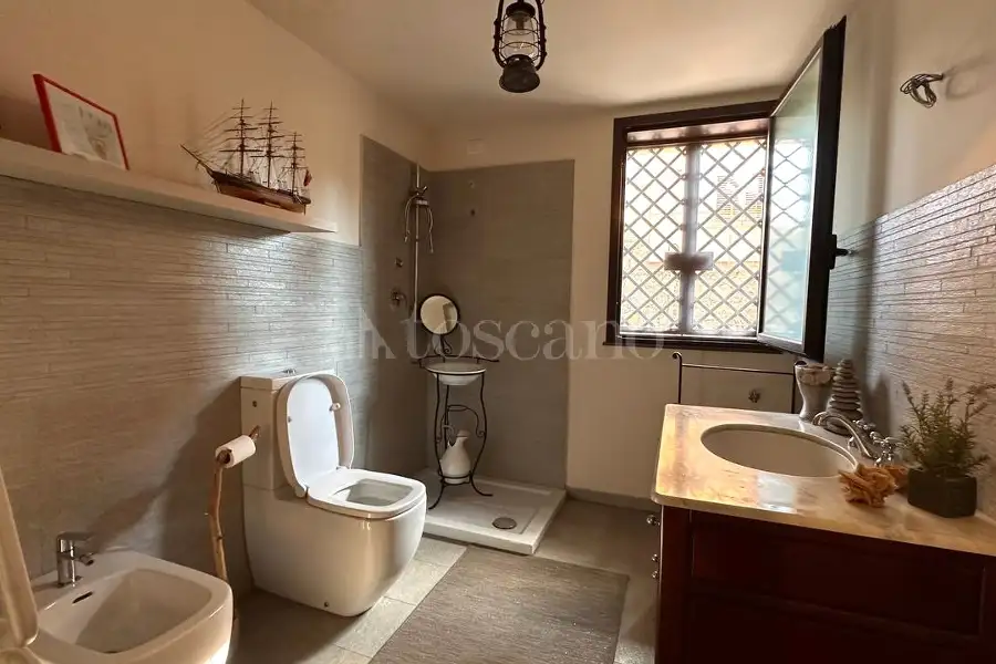 Casa Indipendente in vendita di 204 mq a €498.000 (rif. 173/2026)