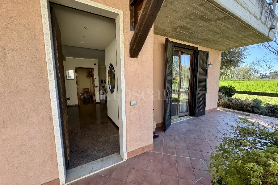 Villa Bifamiliare in vendita di 220 mq a €320.000 (rif. 15/2026)