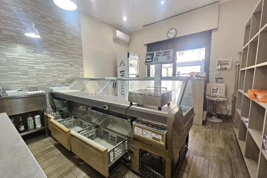 Negozio in vendita di 40 mq a €119.000 (rif. 45/2026)