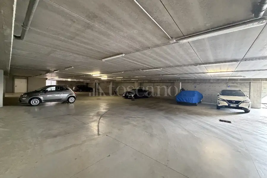 Posto Auto in vendita di 18 mq a €17.000 (rif. 45/2026)