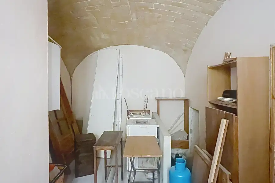 Negozio in vendita di 60 mq a €39.000 (rif. 75/2026)