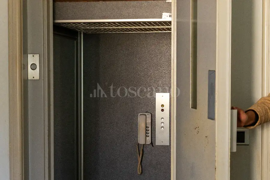 Villa in vendita di 700 mq a €580.000 (rif. 131/2025)