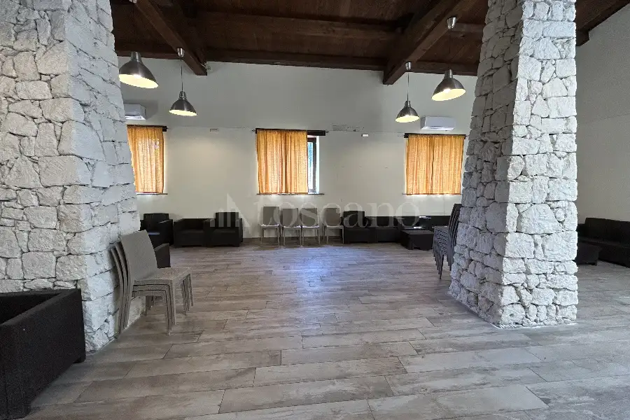 Villa in vendita di 700 mq a €720.000 (rif. 94/2026)