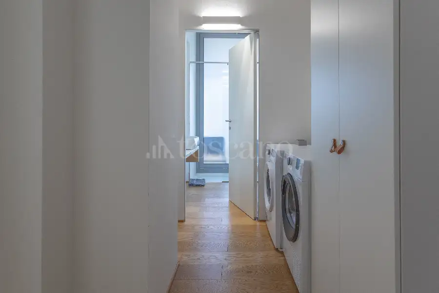 Attico in vendita di 200 mq a €695.000 (rif. 126/2025)