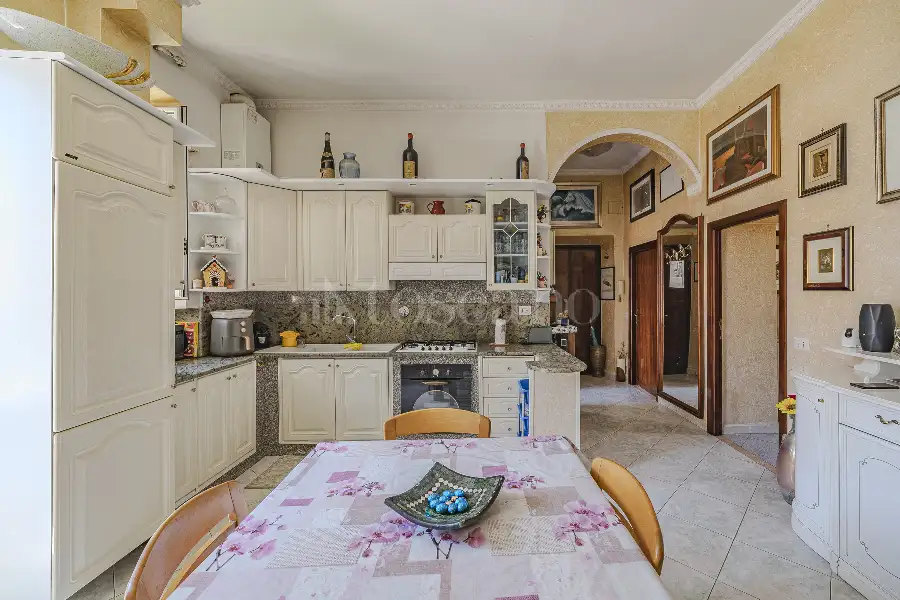 Casa in vendita di 85 mq a €665.000 (rif. 16/2026)