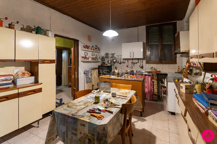 Casale in vendita di 176 mq a €45.000 (rif. 117/2026)