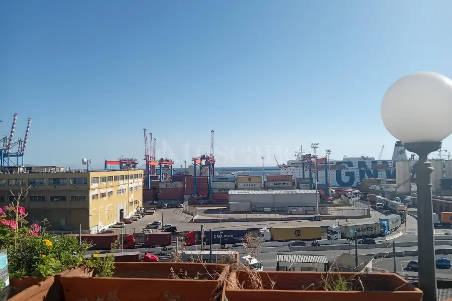 Attico in vendita di 175 mq a €450.000 (rif. 25/2025)