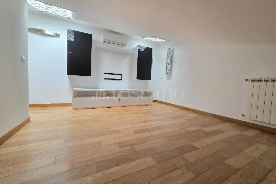 Villa Plurifamiliare in vendita di 115 mq a €285.000 (rif. 7/2026)
