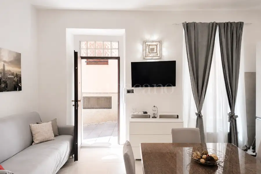 Palazzo in vendita di 210 mq a €950.000 (rif. 36/2026)