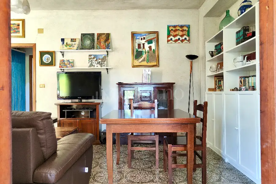 Villa in vendita di 500 mq a €255.000 (rif. 41/2026)