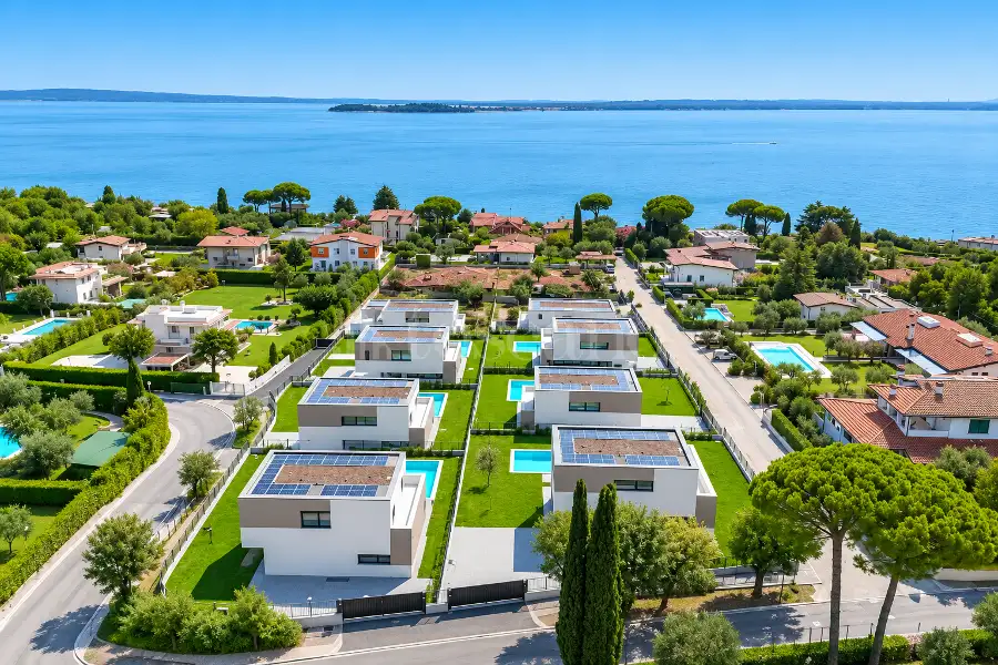 Villa in vendita di 292 mq a €1.590.000 (rif. 12/2025)