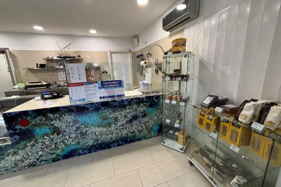 Negozio in vendita di 97 mq a €270.000 (rif. 22/2024)