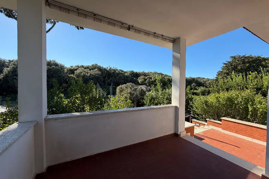 Villa in vendita di 250 mq a €739.000 (rif. 100/2026)