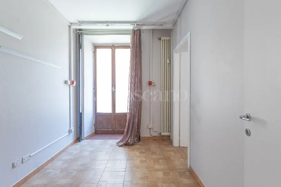 Ufficio in vendita di 250 mq a €1.450.000 (rif. 86/2026)