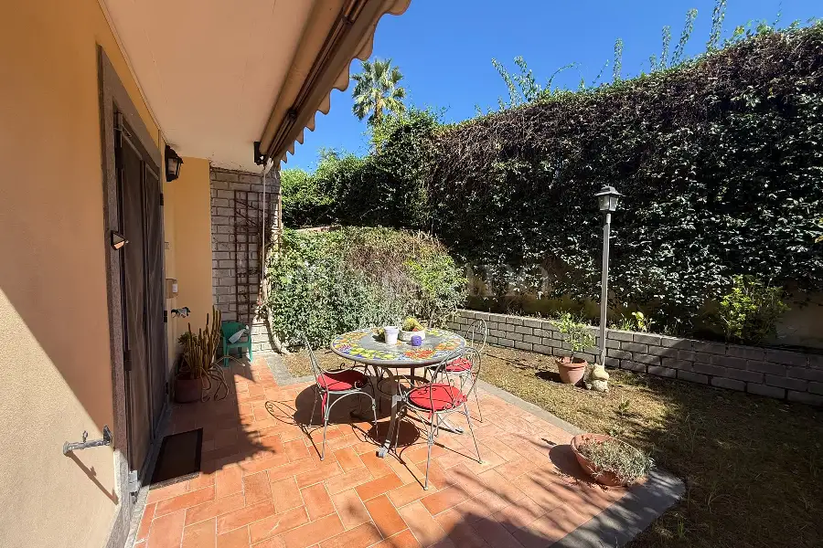 Villa Plurifamiliare in vendita di 220 mq a €545.000 (rif. 12/2026)