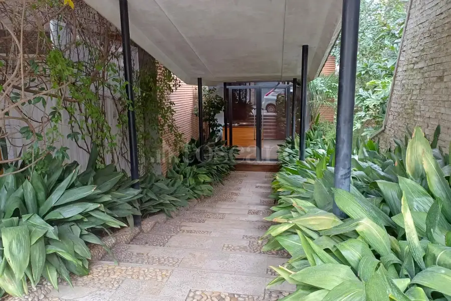 Casa in vendita di 175 mq a €990.000 (rif. 43/2025)