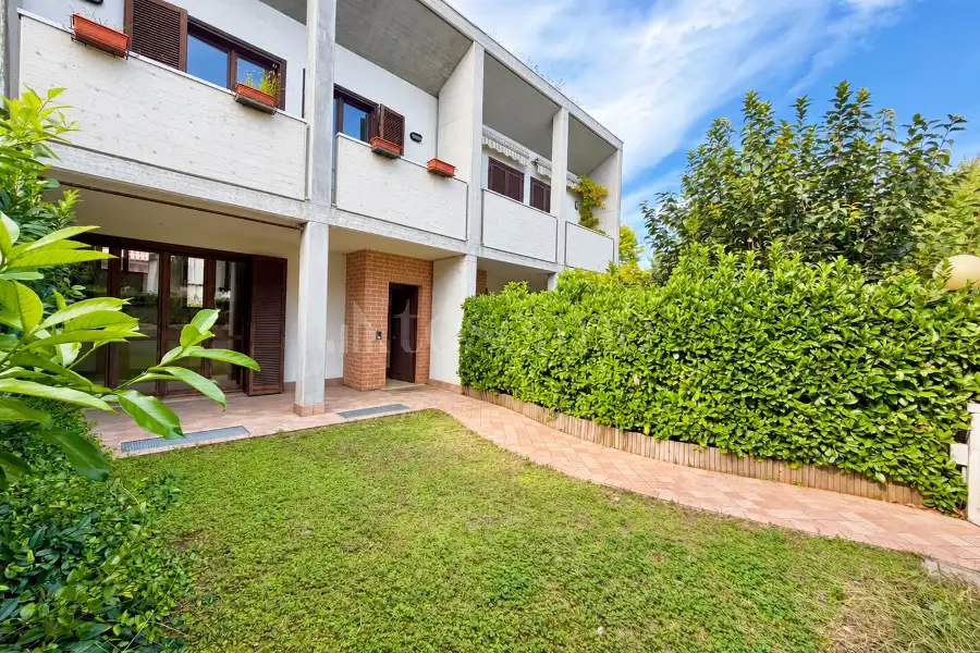 Villino a Schiera in vendita di 180 mq a €335.000 (rif. 57/2026)